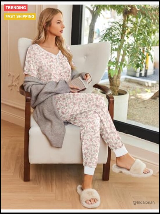 Polyester Spandex Pajama Set with Pockets V-Neck Short Sleeve - Picture 3 of 7